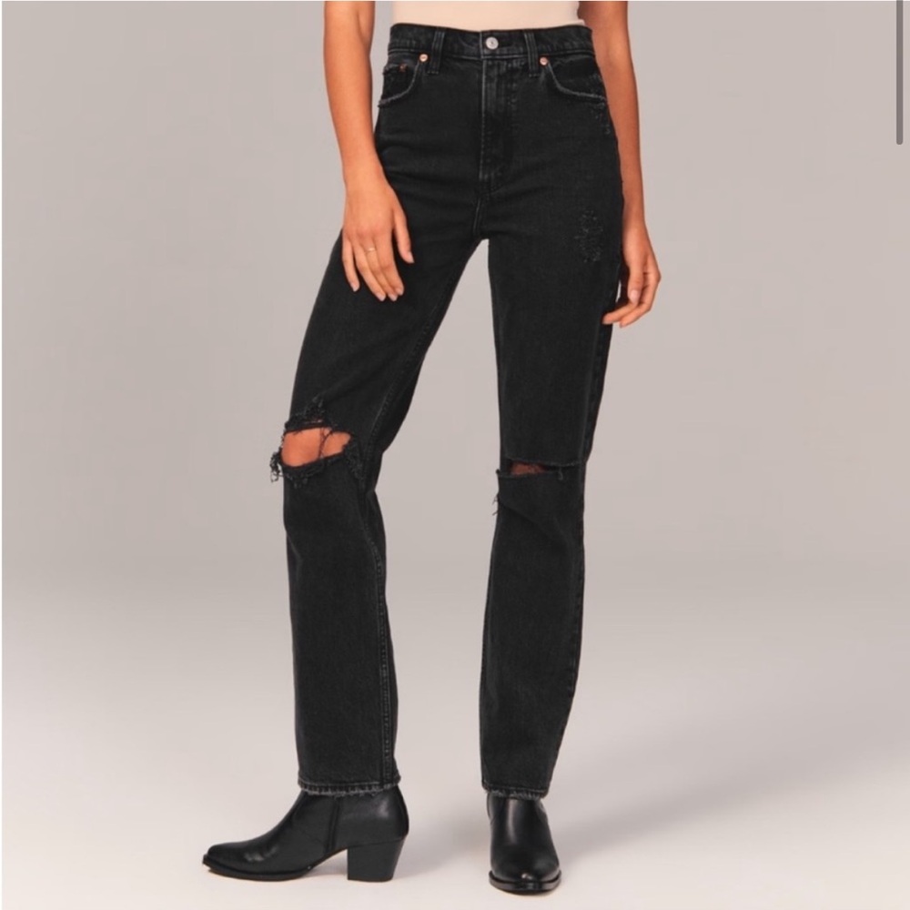 Abercrombie Curve Love 90s Ultra High Rise Straight Jeans, black, petite/short